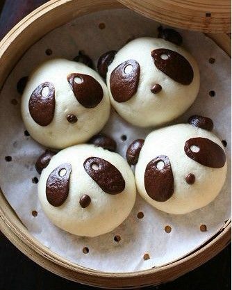 Panda steamed bread Panda Bread, Steamed Cake, Kawaii Cooking, Diy Desserts, Bento Recipes, Steamed Buns, Japanese Sweets, Kawaii Food, Beautiful Food