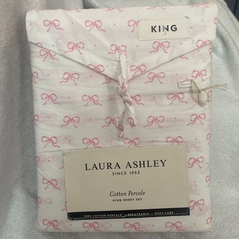 Nwt Hard To Find Pink Bow Sheets! King Size! Has 1 Flat Sheet, 1 Fitted Sheet & 2 Pillow Cases!