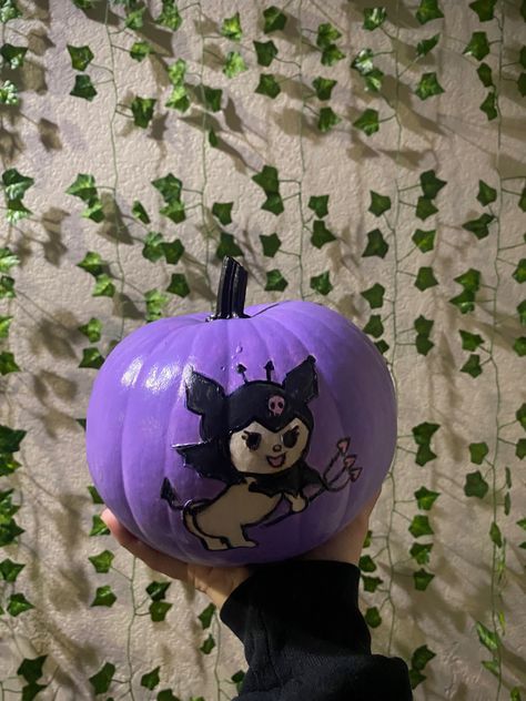 Kuromi Pumpkin Carving, Kitty Pumpkin Painting, Hello Kitty Pumpkin Painting, Sanrio Pumpkin, Kuromi Pumpkin, Painted Pumpkins Halloween, Kuromi Halloween, Halloween Sanrio, Pumpkin Aesthetic