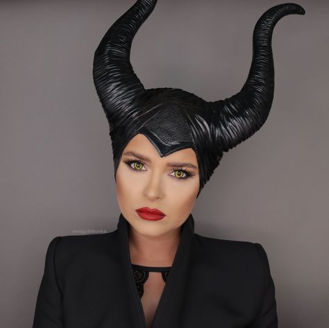 Halloween Makeup Inspo Disney Villain Maleficent Halloween Makeup Inspo, Maleficent Makeup, Disney Villain, Make Up Inspo, Halloween Make Up, Halloween Make, Makeup Guru, Beauty Basics, Maleficent