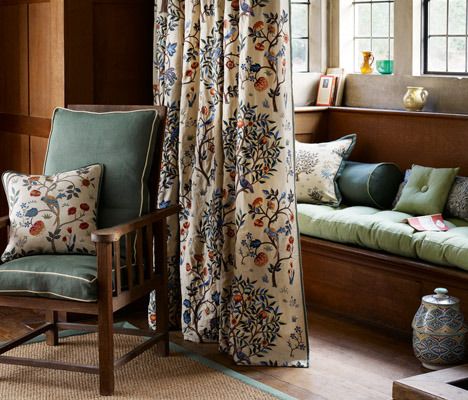 Curtains English Style, William Morris Fabric Curtains, Kashmiri Decor, Kelmscott Manor, Jane Clayton, Apple Ideas, Tree Curtains, Morris Homes, Cotswolds Cottage