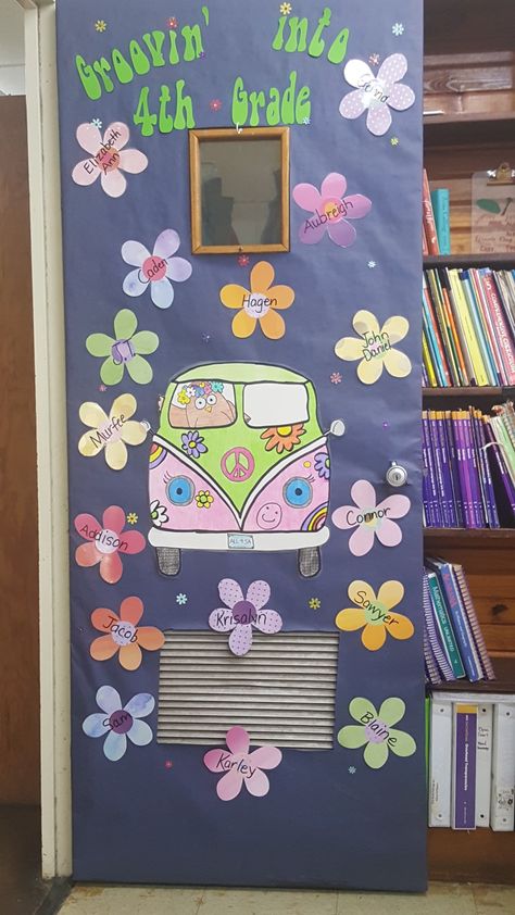 Hippie owl door 60s Door Decorations For School, 70s Classroom Door Decorations, 70s Door Decoration, Groovy Door Decor Classroom, Simple Door Decorations Classroom, Groovy Classroom Doors, Owl Door Decorations, Back To School Classroom Door, Kindergarten Door