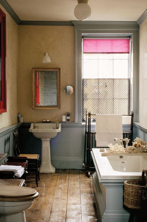 Inside the artist and product designer’s magical London townhouse. Small Bathroom Pictures, Bamboo Trellis, London Townhouse, Vintage Bathrooms, Small Bathroom Remodel, Diy Bathroom, Apartment Design, Bathroom Renovation, Bathroom Inspiration