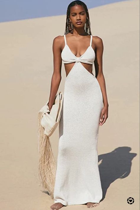 Cult Gaia Dress, White Beach Outfit, Dress Beach Outfit, Jamaica Outfits, Maxi Dress Beach, Greece Outfit, Vacation Dresses Beach, Beach White Dress, Beach Party Outfits