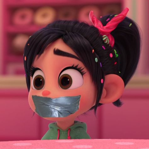 Vanellope Cosplay, Vanellope Y Ralph, Cute Disney Characters, Vanellope Von Schweetz, Butterfly Art Painting, Twitter Header Pictures, Cute Funny Cartoons, Disney Collage, Header Pictures