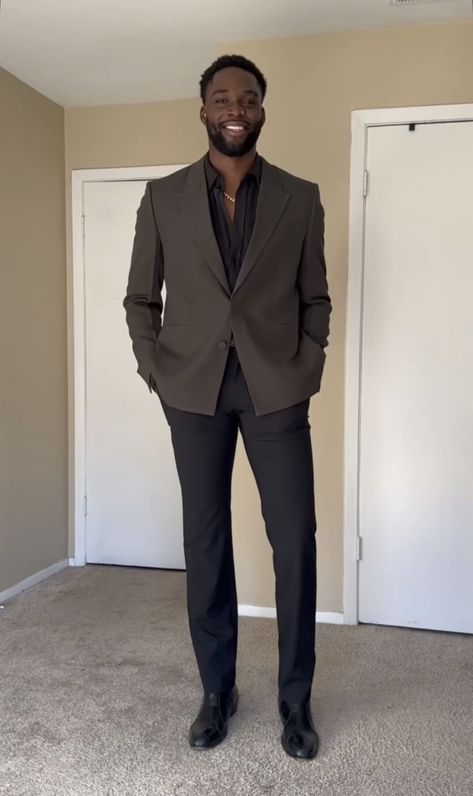 Real Estate Outfits Men, Formal Classy Outfits Men, Black Men Formal Outfit, Work Outfits Men Professional, Business Men Outfits, Men Suit Aesthetic, Business Casual Black Men, Business Professional Outfits Men, Business Casual Outfits Men