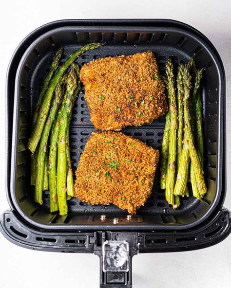 Crusted Mahi Mahi, Easy Air Fryer Salmon, Mahi Mahi Recipes, Salmon Asparagus, Air Fryer Salmon, Salmon Spices, Asparagus Fries, Butternut Squash Risotto, Mississippi Pot Roast