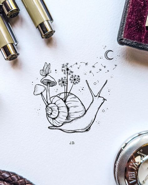 Cottagecore Tattoo Ideas, Cottagecore Tattoo, Snail Tattoo, Mushroom Tattoos, Illustration Tattoo, Witch Tattoo, Banksy Graffiti, Dessin Adorable, Tattoo Design Drawings