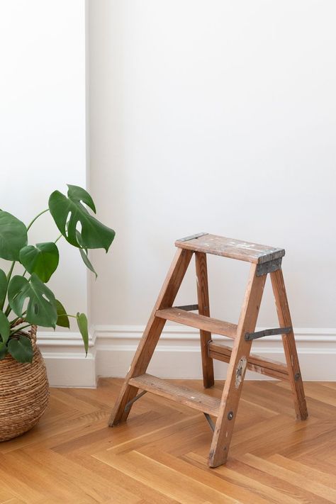 11 Easy DIY Step Stool Plans Aesthetic Step Stool, Diy Step Stools Wooden, Diy Step Ladder, Step Stool Plans, Diy Step Stool, Step Stool Diy, Stool Plans, Wooden Step Ladder, Small Wooden Stool