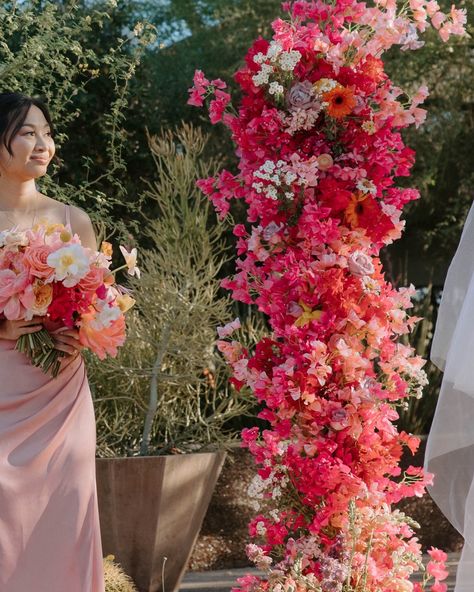 Floral details from Amanda and Jake’s colorful citrus and bougainvillea wedding🩷✨ I’ve always dreamed of designing ceremony flowers with lush bougainvillea in place of greenery. Adorning their aisle with blooming meadows that would also transition to their reception table centerpieces was boug-i-ful Bringing their vibrant wedding vision to life with @kmarieweddings was a blast! Bougainvillea Bouquet, Ceremony Alter, Bougainvillea Wedding, Alter Flowers, Reception Table Centerpieces, Vibrant Wedding, Wedding Vision, Socal Wedding, Ceremony Flowers