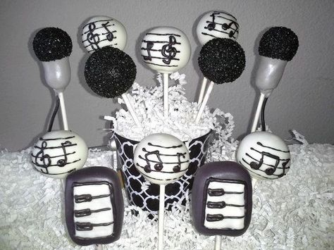 Rock And Roll Theme Cake Pops, Rock N Roll Cake Pops, Rock And Roll Cake Pops, Rock And Roll Party, Rock And Roll Birthday Party, Bolo Musical, Music Themed Cakes, Edible Party Favors, Bday Themes