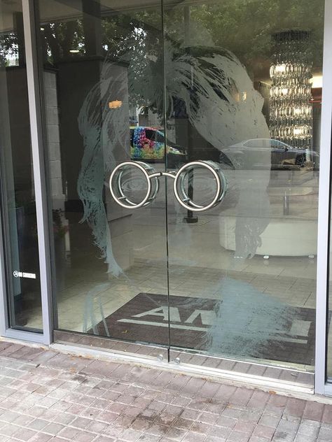 Eyewear Shop Design, Lennon Glasses, John Lennon Glasses, Eyewear Store Design, Optometry Office, Buy My House, Clinic Interior Design, Office Remodel, Optical Shop