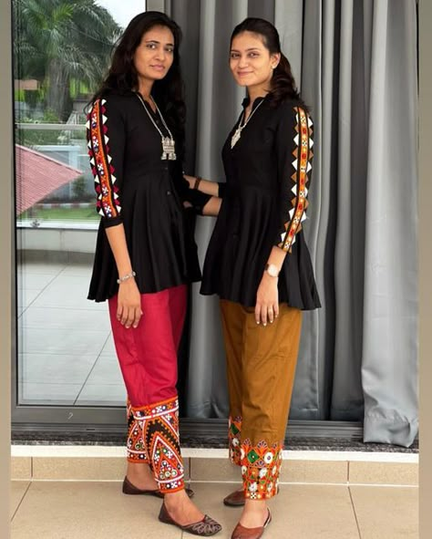 Sadu Work Kurti, Garba Kurti For Women, Navaratri Kurti Design, Navratri Kediyu For Women, Navratri Dress Fashion With Jeans, Gamthi Kurti Designs, Kutchi Work Kurti Design, Traditional Kurti Designs, Gamthi Blouse Designs