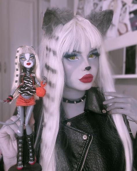 Monster High Collection, Monster High Makeup, Monster High Halloween, Monster High Cosplay, Monster High Costume, Arte Monster High, Monster High Pictures, Moster High, Catty Noir