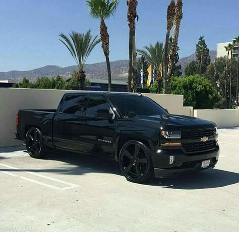 Black Chevy Silverado, New Silverado, Truck Chevy, 2018 Chevy Silverado 1500, Single Cab Trucks, Simulator Games, Trucks Chevy, Truck Games, Chevy Trucks Silverado