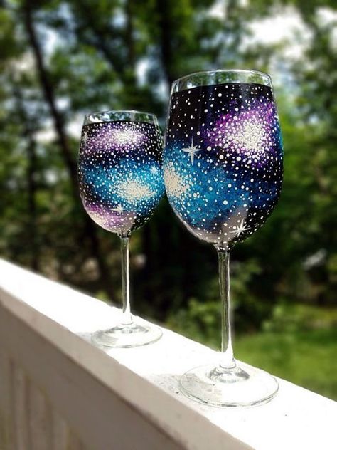 Glass Painting Ideas | 40 Artistic Wine Glass Painting Ideas - Bored Art Wine Glass Painting Ideas, Glass Painting Ideas, Wine Glass Painting, L'art Du Vitrail, Wine Glass Designs, Diy Wine Glasses, Decorated Wine Glasses, Hand Painted Glasses, Wine Glass Crafts