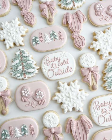 Leah Durso on Instagram: "Baby it’s cold outside ❄️💕" January Baby Shower Themes, December Baby Shower Ideas, January Baby Shower, February Baby Showers, November Baby Shower, Vintage Oven, Winter Baby Shower Themes, Snowflake Baby Shower, Outside Baby Showers