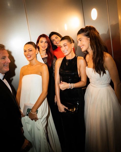 phoebe tonkin, dua lipa, kendall jenner, hailey bieber and camila morrone Kendall Jenner Hailey, Academy Museum Gala, Academy Museum, Hailey Bieber Style, Camila Morrone, Fashion Idol, Motion Pictures, Gala Events, Phoebe Tonkin