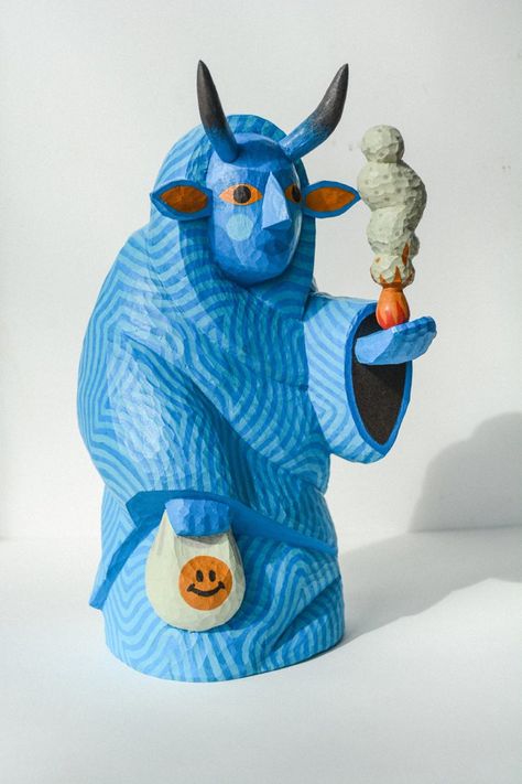 Art Toys Design, Vinyl Art Toys, Wood Carving Art, Vinyl Toys, Arte Popular, Vinyl Art, Pablo Picasso, Art Plastique, 귀여운 동물