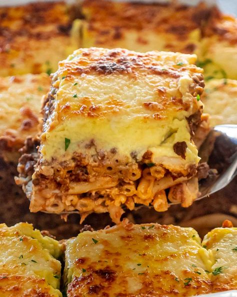 Pastichio Recipe, Easy Chicken Lasagna Recipe, Greek Pastitsio, Healthy Lasagna Recipes, Greek Lasagna, Bechamel Sauce Recipe, White Sauce Recipes, Jo Cooks, Greek Pasta