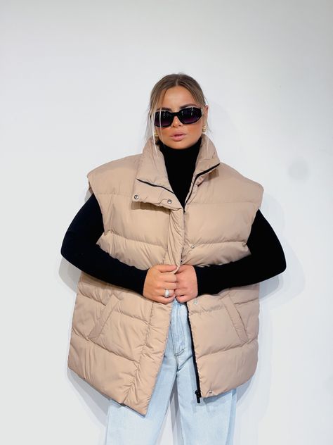 Beige Puffy Vest Outfit, Tan Puffer Vest, Beige Puffer Vest, Beige Puffer Vest Outfit, Beige Vest Outfits For Women, Tan Puffer Vest Outfit, Cream Puffer Vest Outfit, Oversized Puffer Vest Outfit, Beige Vest Outfit