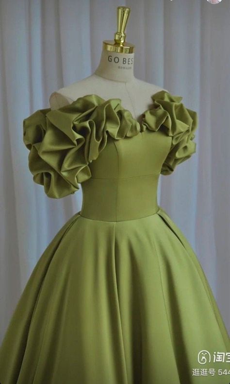 Party Dress Green, Green Formal Dress, Yellow Homecoming Dresses, Purple Homecoming Dress, Burgundy Homecoming Dresses, Green Formal Dresses, Classy Gowns, Green Homecoming Dresses, Chic Dress Classy