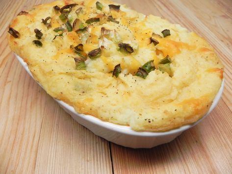 Cheesy Garlic Mashed Potatoes, Garlic Mashed Potato, Thanksgiving Potatoes Recipes, Mashed Potato Casserole Recipes, Potatoe Recipes, Thanksgiving Casserole, Mashed Potato Casserole, Yummy Sweet Potatoes, Potatoe Casserole Recipes