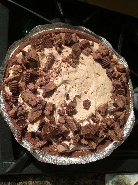 Peanut Butter Pie Pioneer Woman, Woman Braids, Cream Cheese Oreo, Week Night Meals, Oreo Pie, Cream Cheese Pie, Peanut Butter Oreo, Chocolate Peanut Butter Pie, Braids Short