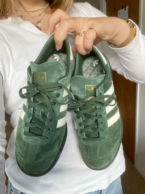 Adidas Aesthetic, Adidas Hamburg, Samba Adidas, Gazelle Adidas, Hair Silky, Green Adidas, Invisible Lace, Basket Vintage, Shoe Wishlist