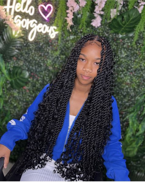 Passion Twist With Curls, Twist With Curls, Passion Twists, Birthday Hairstyles, Marley Hair, Goddess Braids Hairstyles, Braids Hairstyles Pictures, Birthday Hair, Cute Box Braids Hairstyles