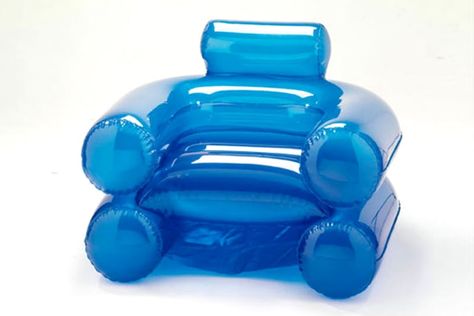 The History of Inflatable Furniture Goes Way Beyond the Delia*s Catalog Inflatable Furniture, Inflatable Chair, Turning Point, White Chair, Pop Design, Design Lab, Cool Chairs, Italian Design, Chair Design