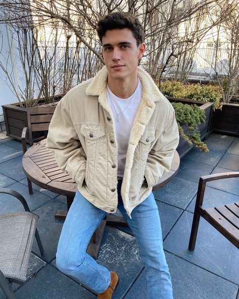 Ivan Lukov, From Lukov With Love, Lukov With Love, Xavier Serrano, Casual Sport Outfit, Stylish Men Casual, Men Photography, Fire Fits, Mens Fashion Streetwear