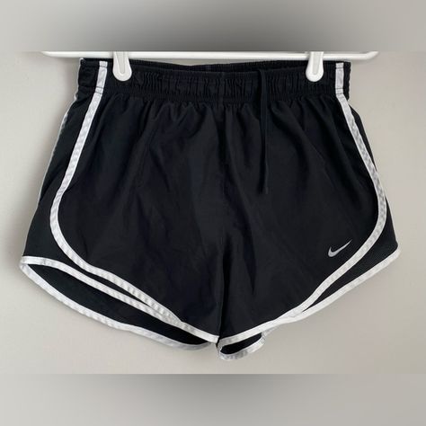 Nike, Dry fit, shorts, black and white, women’s medium Nike Shorts Women, White Rims, Black And White Shorts, Gym Shorts, Athletic Outfits, Nike Shorts, Shorts Black, Nike Pants, Christmas Wishlist