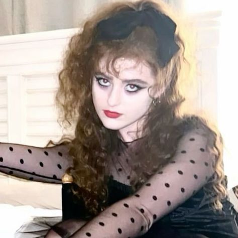 Lisa Frankenstein Bts, Kathryn Newton Lisa Frankenstein, Lisa Frankenstein Pfp, Necromancer Witch, Marauders Fancasts, Lisa Frankenstein, Kathryn Newton, I Love Cinema, Halloween Inspo