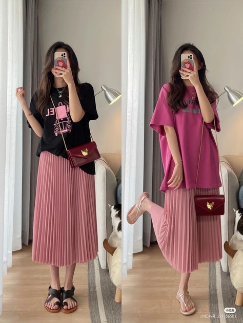 Korea Pink Aesthetic, Korean Daily Outfit, Pink Pleated Skirt Outfit, Rok Outfit, Modesty Outfits, Racun Shopee, Trendy Fashion Tops, Korean Girl Fashion, Fashion Attire