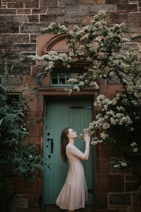 Edinburgh Portrait, Botanical Garden Photo Shoot, Dean Village Edinburgh, Scotland Photos, Edinburgh Photography, Rainy Day Photography, Street Photography Portrait, City Photoshoot, Outdoor Portrait Photography