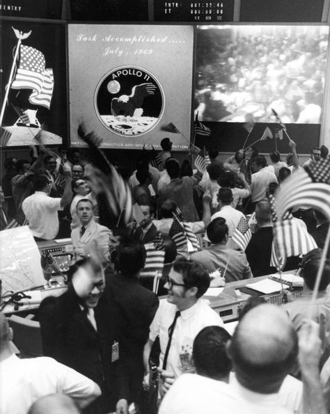 Some of the Mission Control staffers had been waiting for this moment since the Space Race started. Apollo Moon Missions, Apollo Space Program, Apollo 11 Moon Landing, Apollo 11 Mission, Lunar Landing, Nasa Apollo, Nasa Missions, Apollo Program, Mission Control