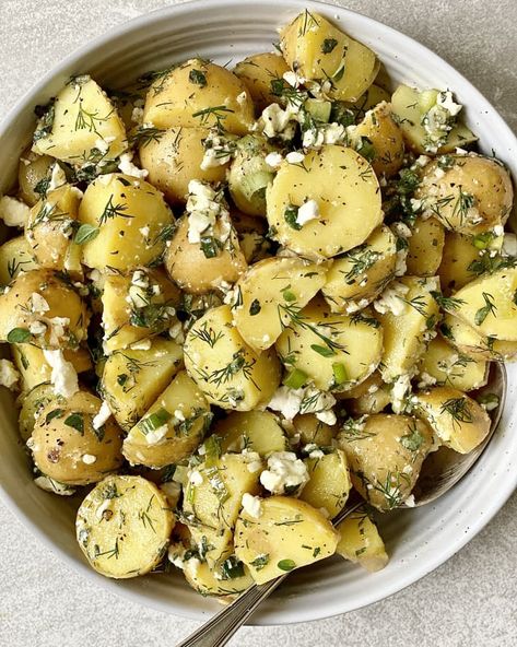 Greek Potato Salad, Greek Soup, Easter Salad Recipes, Greek Lemon Potatoes, Greek Potatoes, Easy Potato Salad, Lemon Potatoes, Potato Sides, Summer Salad Recipes