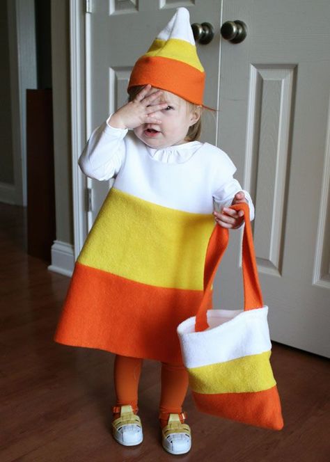 DIY fleece candy corn costume Corn Costume, Candy Corn Costume, Easy Halloween Costumes Kids, Diy Halloween Costumes For Kids, Costume Tutorial, Cute Candy, Fabulous Fall, Diy Candy, Cute Costumes