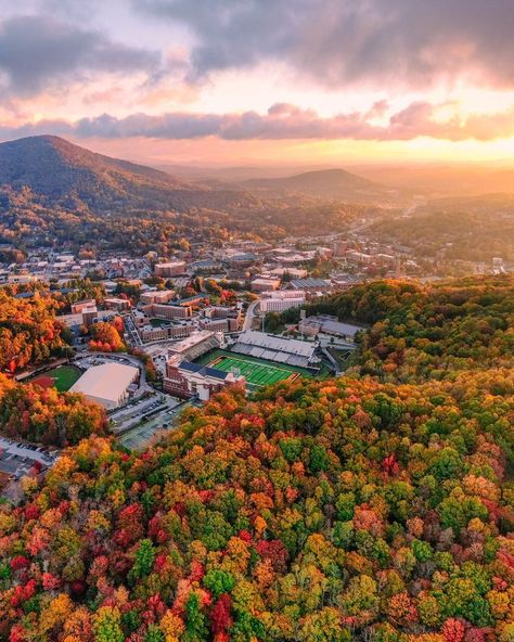 What a gem in the mountains of North Carolina. Town of Boone North Carolina Appalachian State University 📷 App State University, Color In Nature, Boone North Carolina, Landscaping With Large Rocks Natural, Nc State University, Appalachian State University, App State, Appalachian State, Landscaping With Boulders