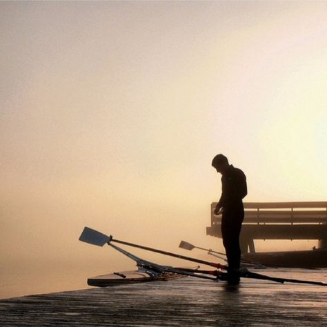 Morning row Rowing Boat, Rowing Aesthetic, Rowing Photography, Men's Rowing, Boys In The Boat, Rowing Crew, Row Row Your Boat, Aesthetic Boys, A Discovery Of Witches