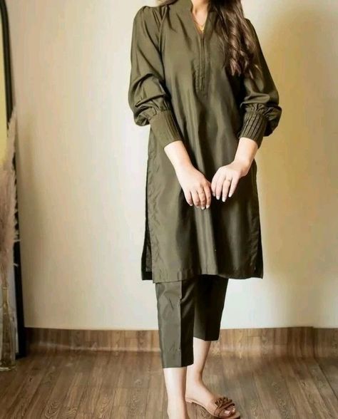 Diwali Dress, Stitching Designs, 2023 Dress, Patiyala Dress, Background Instagram, Elegant Fashion Outfits, Simple Dress Casual, Outfit Ideas 2024, Stylish Kurtis Design