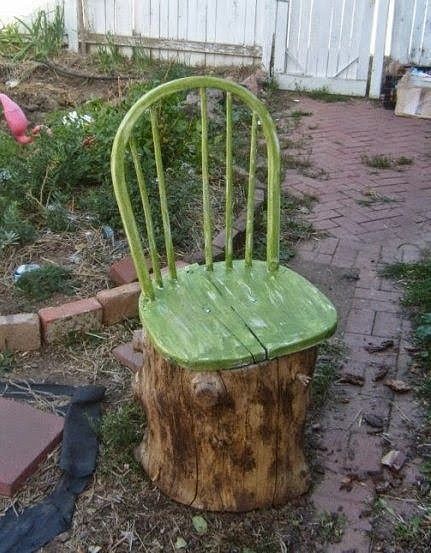 https://flic.kr/p/sd29zL | Old Broken Chair + Stump = Garden Chair | www.1001gardens.org/2015/04/old-broken-chair-stump-garden...  Sit back and enjoy the fruits of your labours with this garden seat made from an old log and a broken chair.  [symple_box color="gray" fade_in="false" float="center" text_align="left" width="100%"] Website: Dishfunctional Designs ! [/symple_box] Funny Vine, Upcycle Garden, Diy Tree, Landscape Designs, Have Inspiration, Tree Stump, Garden Seating, Green Chair, Easy Garden