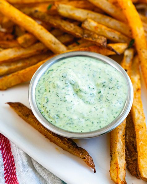 Pesto Aioli Oven Baked French Fries, Baked French Fries, Pesto Aioli, Pesto Pizza Recipe, Best Veggie Burger, Seasoned Fries, A Couple Cooks, Chickpea Burger, Oven Baked Salmon