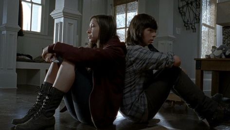 Enid And Carl, Carl E Enid, Enid Twd, Carl And Enid, Last Day On Earth, Twd Funny, Chandler Riggs, Carl Grimes, Best Duos