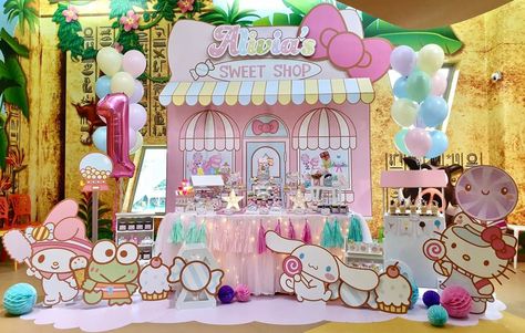 Hello Kitty Cafe Party Ideas, Sanrio Friends Birthday Party, Sanrio Themed Party Aesthetic, Hello Kitty And Friends Party Favors, Sanrio Characters Birthday Party, Hello Kitty Cafe Birthday Party, Sanrio Theme Party Decoration, Sanrio Theme Birthday Party, Sanrio Dessert Table