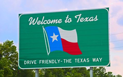 Texas Texas Vacation Spots, Welcome To Texas, Texas Signs, Bus Trip, Texas Roadtrip, Summer Vacation Spots, State Signs, Loving Texas, Texas Flag