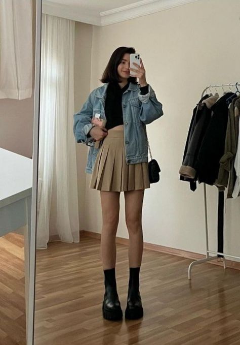 Denim Skirt Outfit Ideas, Denim Skirt Outfit, Skirt Outfit Ideas, Denim Skirt Outfits, Fashion Top Outfits, Skirt Outfit, Closet Fashion, Basic Outfits, Styling Tips