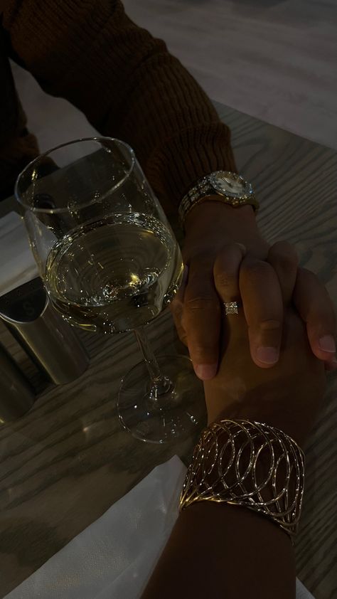 Couples Date Night Aesthetic, Date Night Aesthetic, Couples Dinner, Aesthetic Artsy, Mens Luxury Lifestyle, Rich Women Lifestyle, Small Kitchen Design, Black Boyfriend, Couple Goals Teenagers Pictures