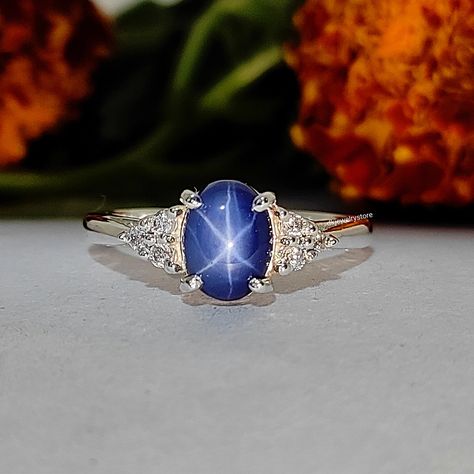 Star sapphire gemstone